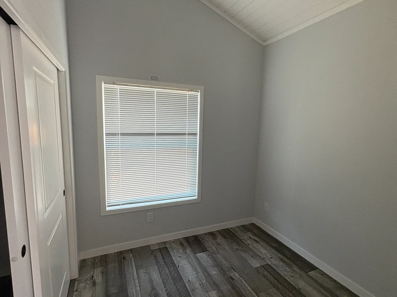 2 bed, 375 sqft, $2,195 — Photo 2