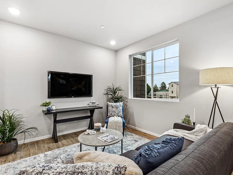 Broadmoor Commons Townhomes — Photo 25