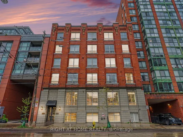 781 King St W Unit 408, Toronto, ON M5V 3L5