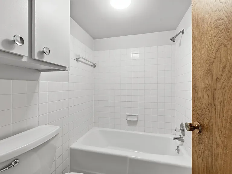 709 11th Ave S #5 — Photo 15