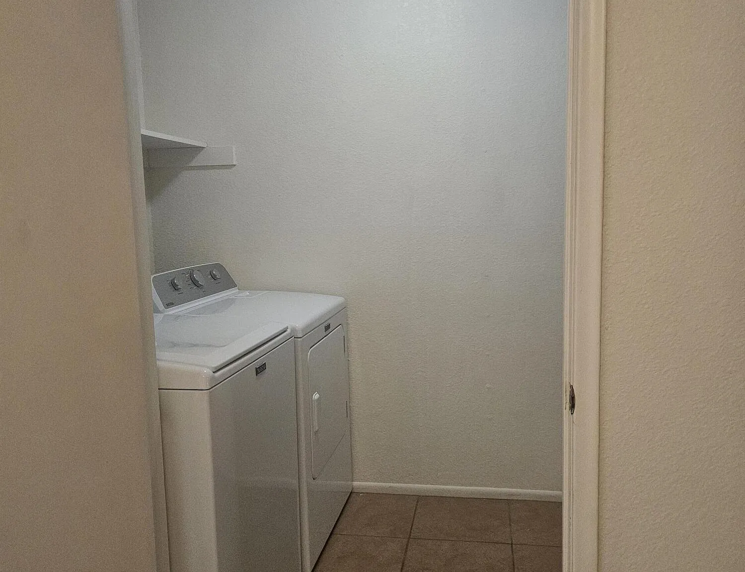 2 bed, 2.0 bath, 924 sqft, $1,250 — Photo 1