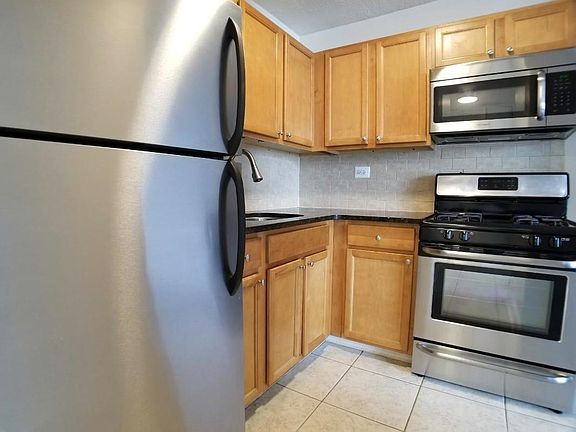3rd image of 3333 Broadway APT A8e