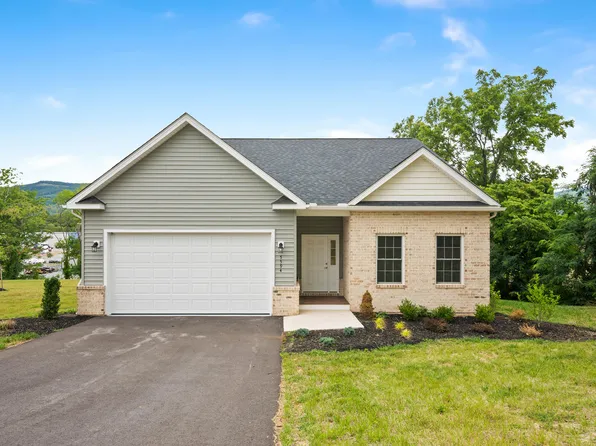 5594 Old Grove Ln, Salem, VA 24153
