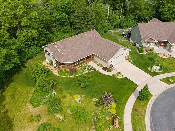 5th image of 442 Douglas Ct