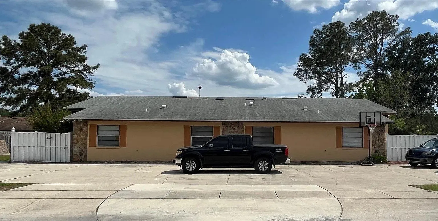2 bed, 950 sqft, $1,850 — Photo 1