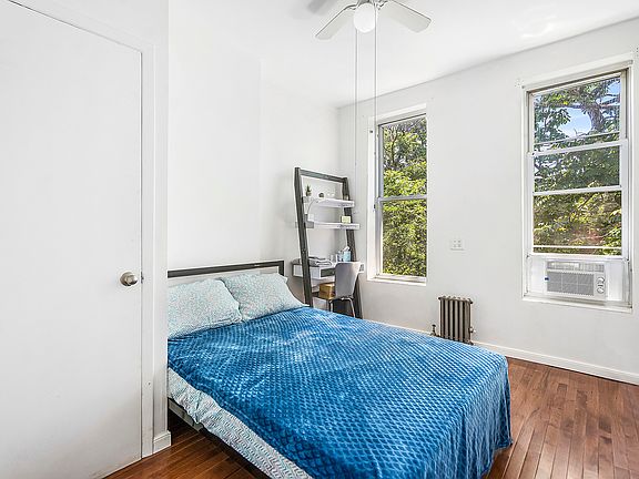 2nd image of 310 Van Buren St #2