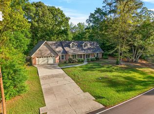 508 W Lakeshore Dr, Carriere, MS 39426