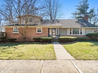3201 W Brisbane Dr, Lansing, MI 48911