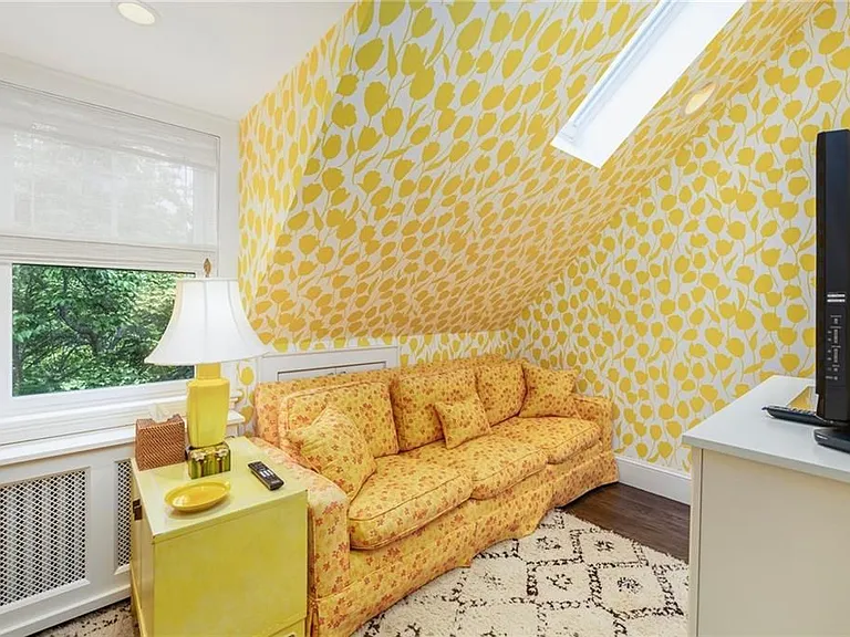 33 Beacon Hill Rd — Photo 14