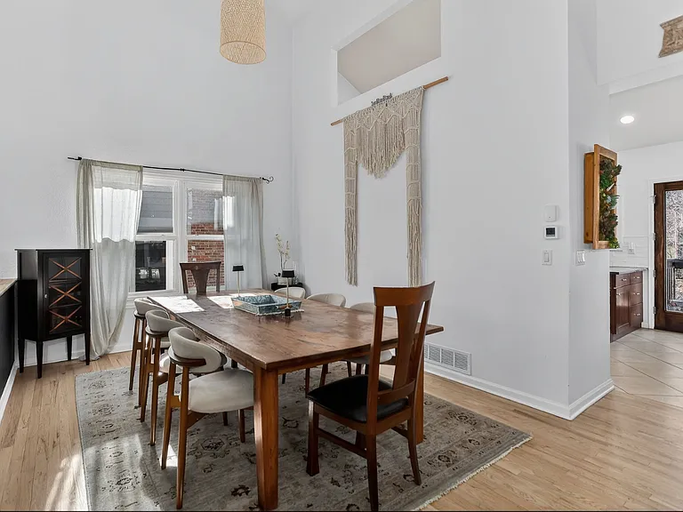 13 Mesa Oak — Photo 5