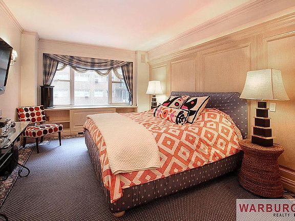 3rd image of 75 E End Ave APT 7