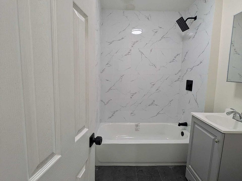 2nd image of 204 Duncan Ave #Var1