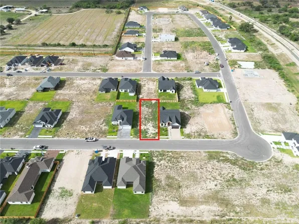 1105 Magnolia St, Mission, TX 78573