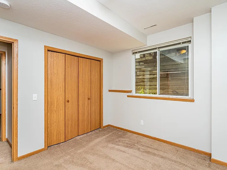 4630 Twain St — Photo 24