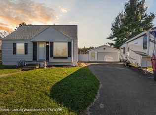 601 S McKinley Rd, Flushing, MI 48433