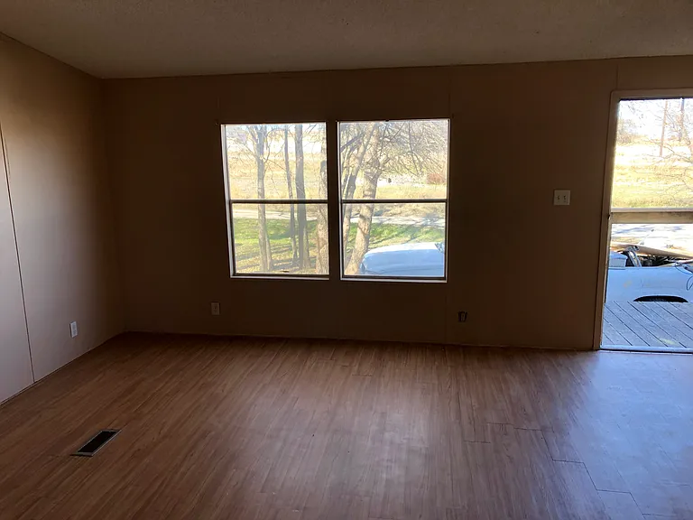 135 Enchanted Lakes Dr — Photo 6