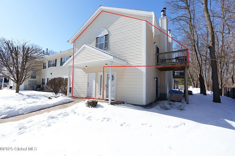 2nd image of 1003 Greenwich Drive