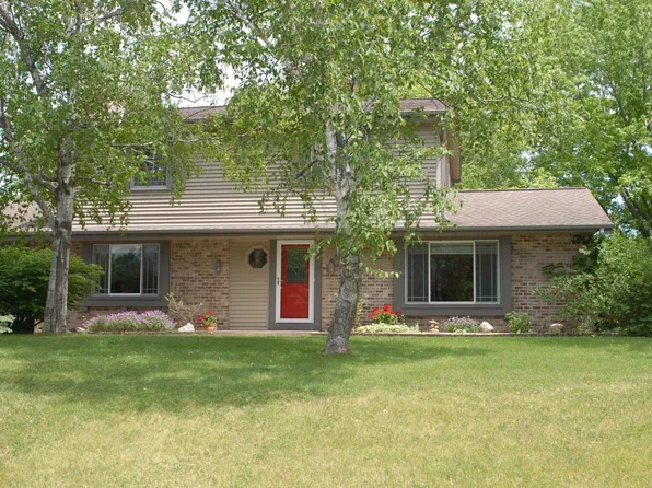 168 Welshpool COURT, Wales, WI 53183