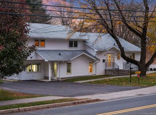 104 W Maple Ave, Monsey, NY 10952