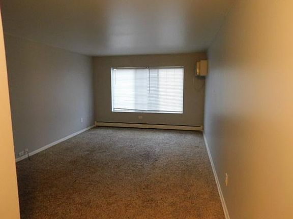 3rd image of 21460 Beaconsfield St #1
