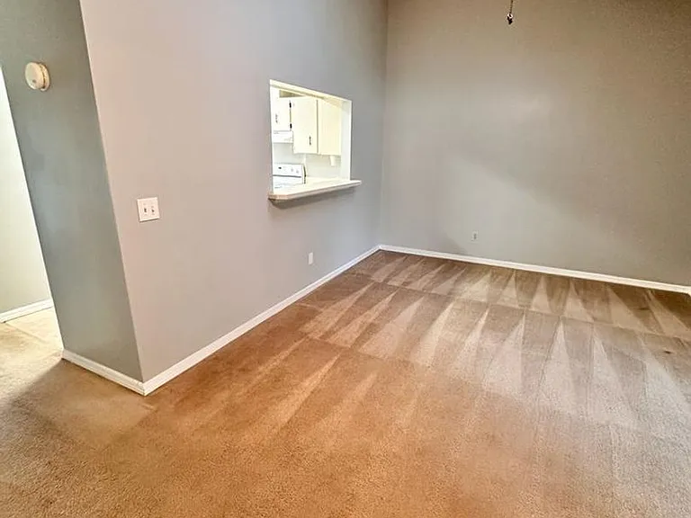 505 Bristol Dr — Photo 10