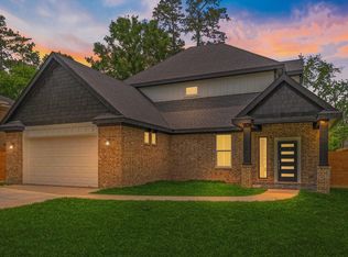 1521 Glen Oak Dr, Conroe, TX 77385