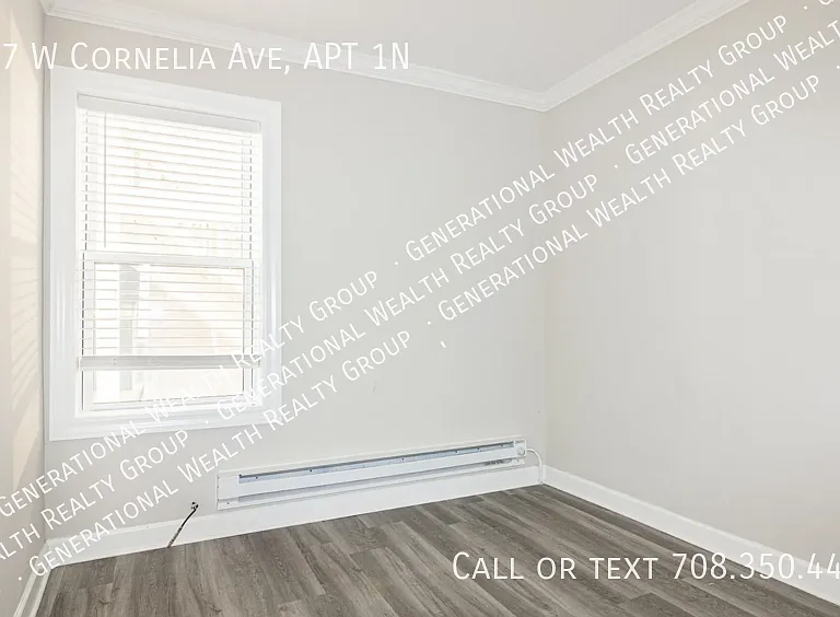 837 W Cornelia Ave #1N — Photo 4