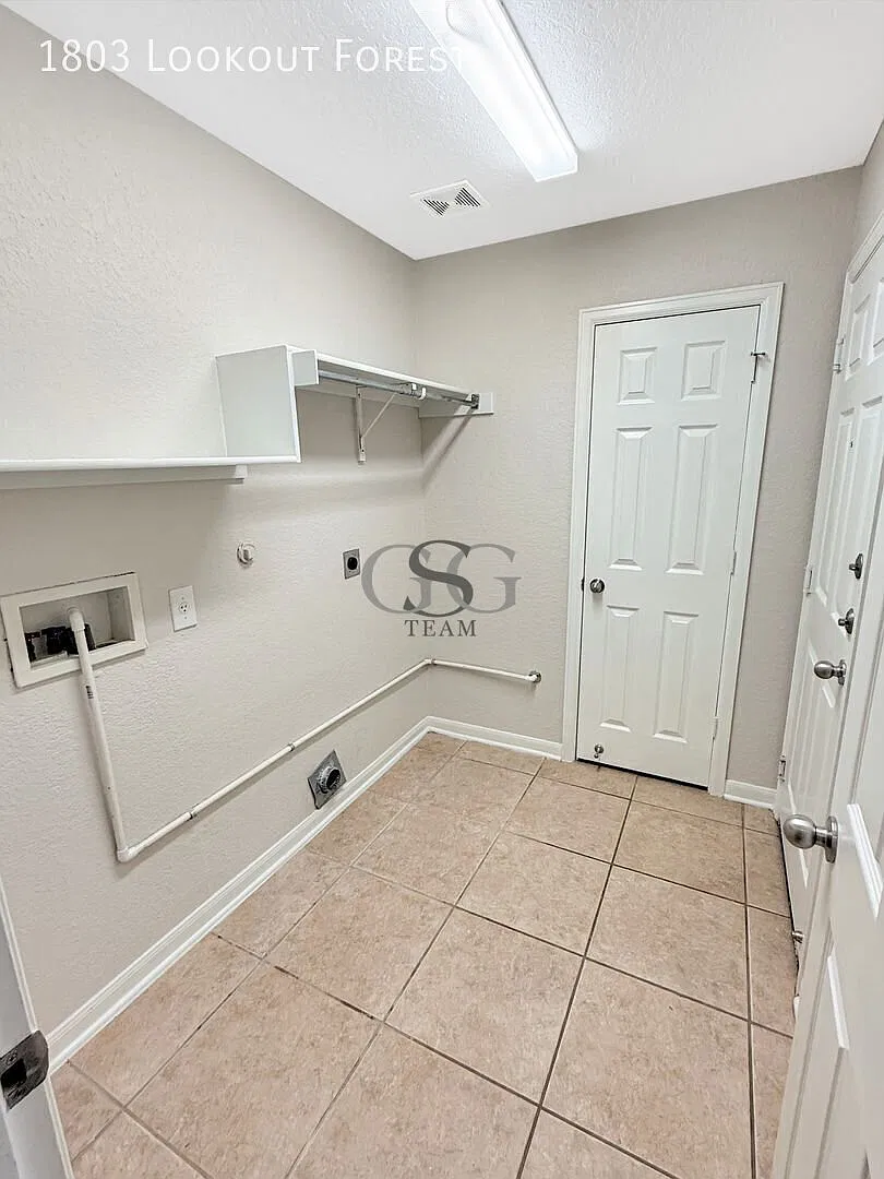 Comfortable One-Story Home — Photo 4