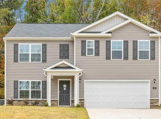 522 Wheelcrest Ct, Winston Salem, NC 27107