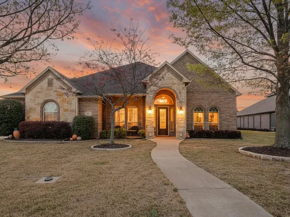 1103 McKenzie Dr, Mansfield, TX 76063