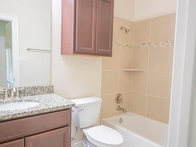 4718 Sabero Ln — Photo 13