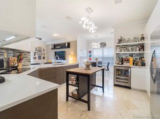 7973 NW 161st Ter, Miami Lakes, FL 33016