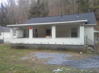 1784 Appalachian Hwy, Pineville, WV 24874