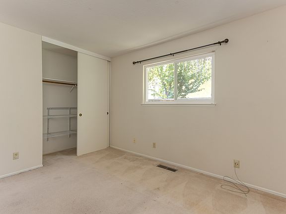 5th image of 141 S Mary Ave