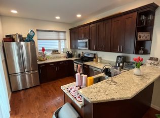 331 W Thompson St, Philadelphia, PA 19122