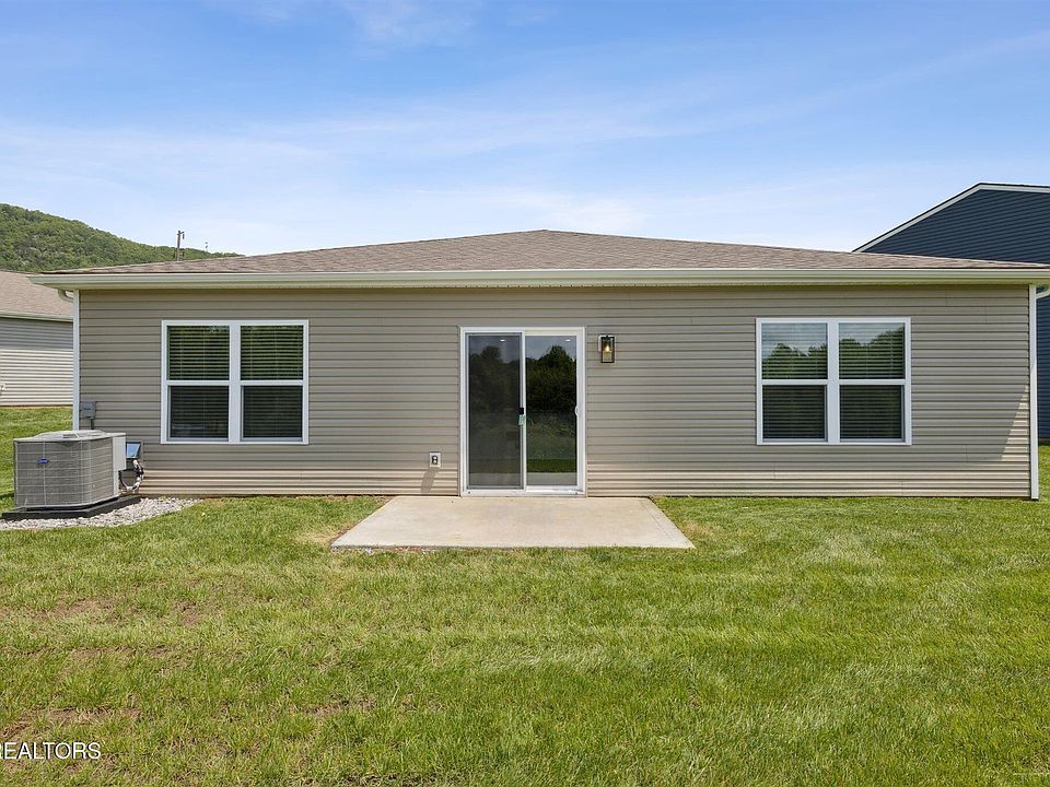 2nd image of 183 S Blissful Meadows Dr