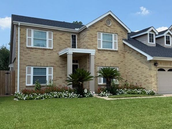 1018 Wentworth Dr
