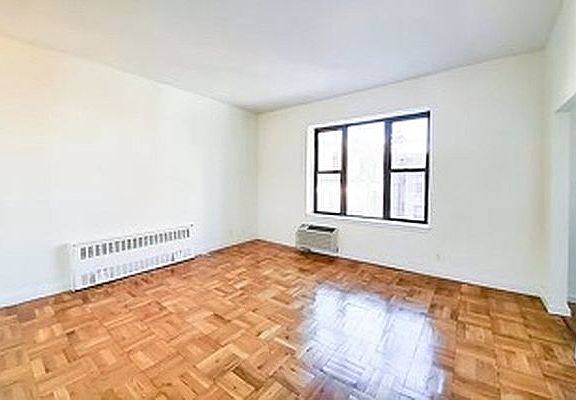 5th image of 1057 1st Ave #N4h