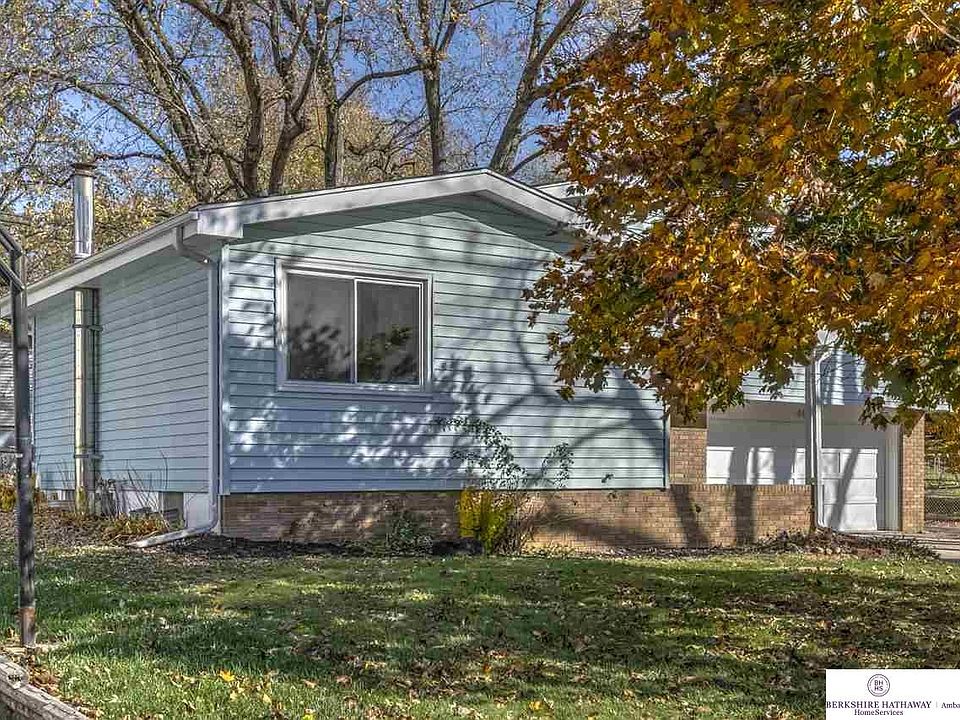 1st image of 4803 Parkview Dr