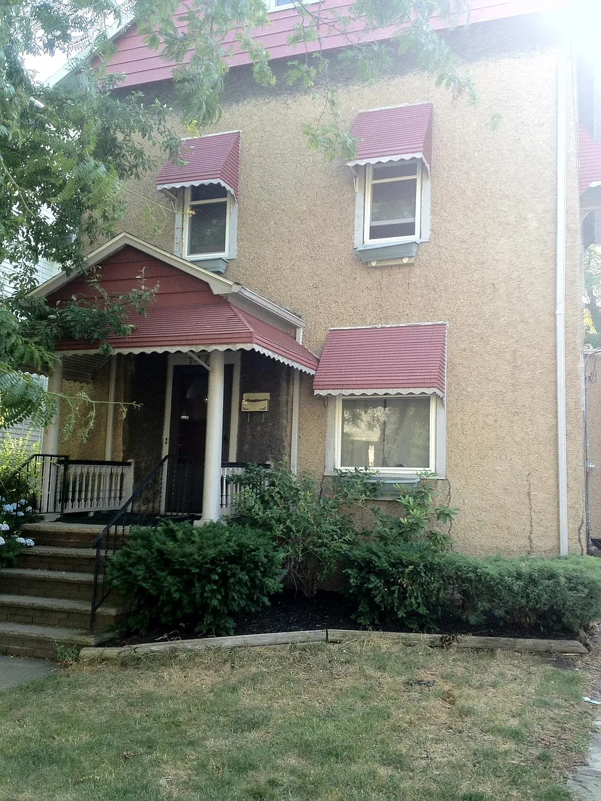 1475 Hopkins Ave photo 1
