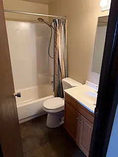 417 N Oakley St #2 — Photo 9
