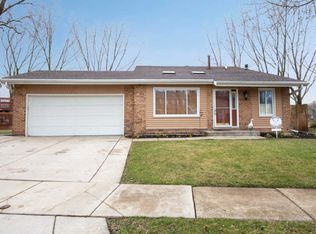 5S770 Springdale Dr, Naperville, IL