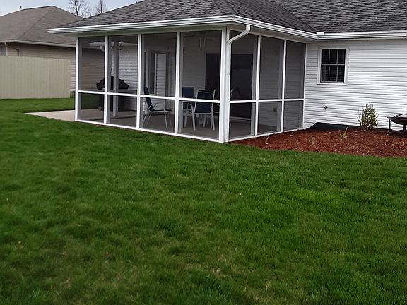 screened in porch