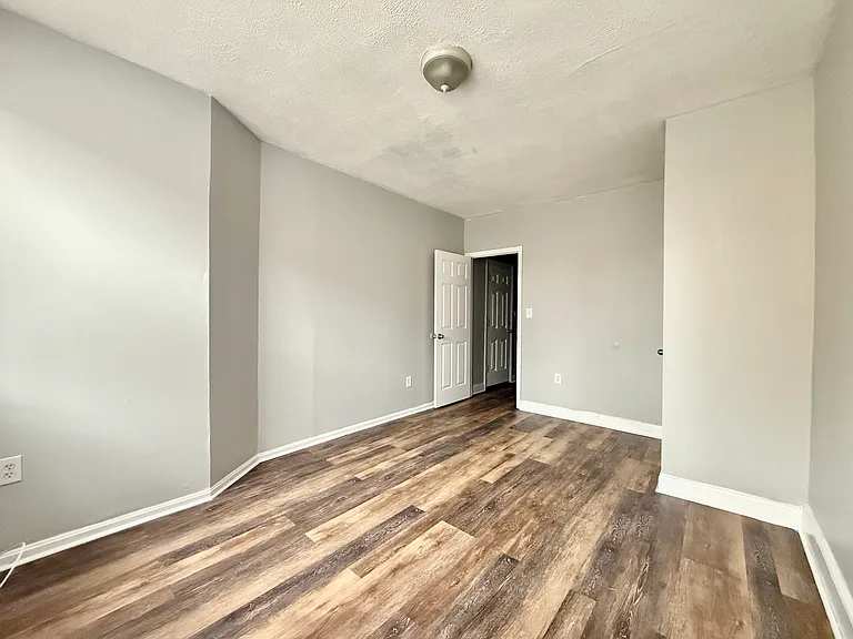 608 Tasker St #1 — Photo 8