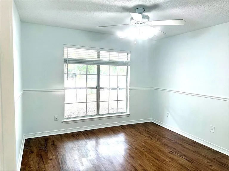 106 Northchase Ct — Photo 14