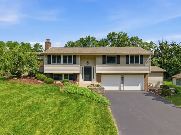 323 Alamo Dr, Pittsburgh, PA 15241