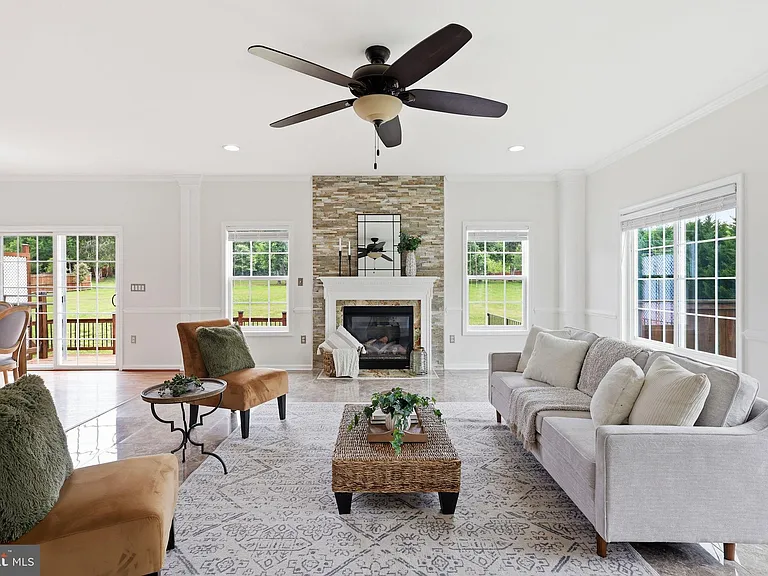 320 Timber Mill Ln — Photo 10