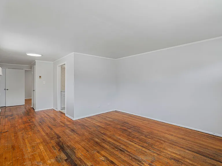 2114 Washington Ave #8 — Photo 10