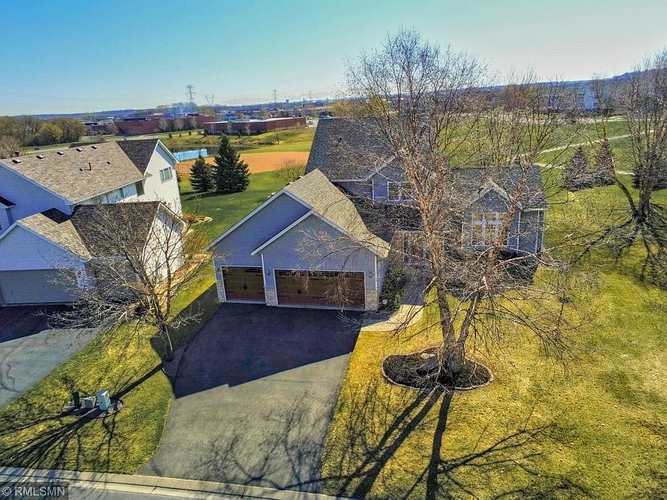 1st image of 1561 Windsor Dr S