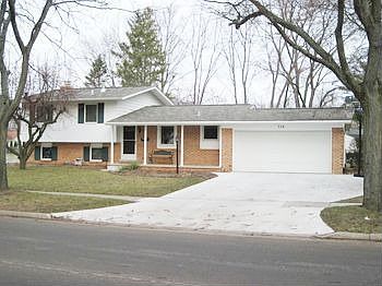 1st image of 713 Adams Dr